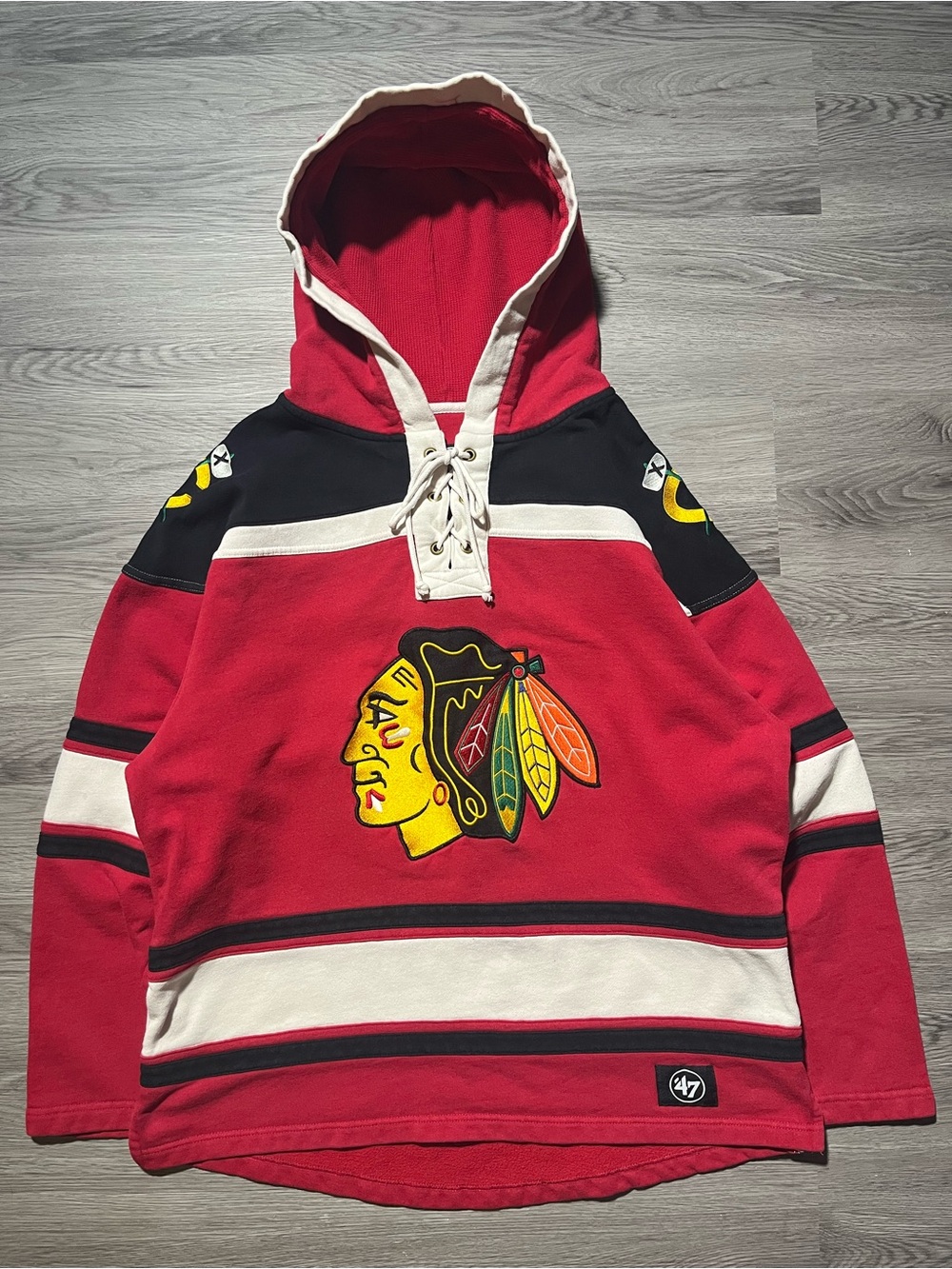 Chicago Blackhawks 47 NHL hockey hoodie sweater jersey men’s large Big Logo